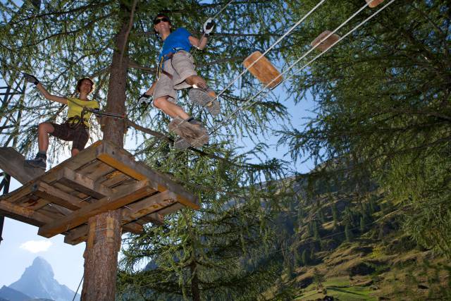Forest Fun Park Zermatt Hochseilgarten Ferien Klettern