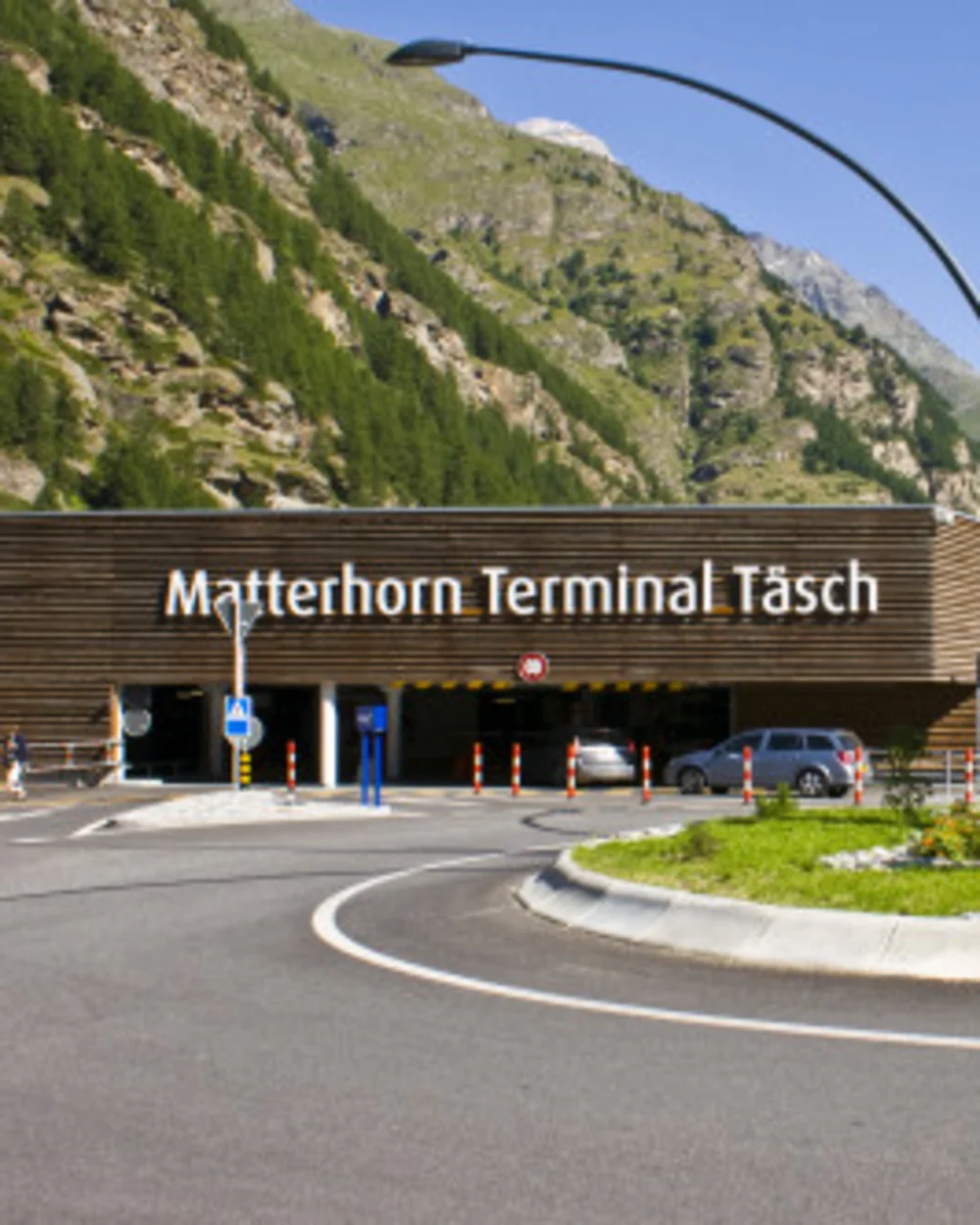 Lage & Anreise nach Zermatt - Resort La Ginabelle Zermatt Parkhaus in Täsch